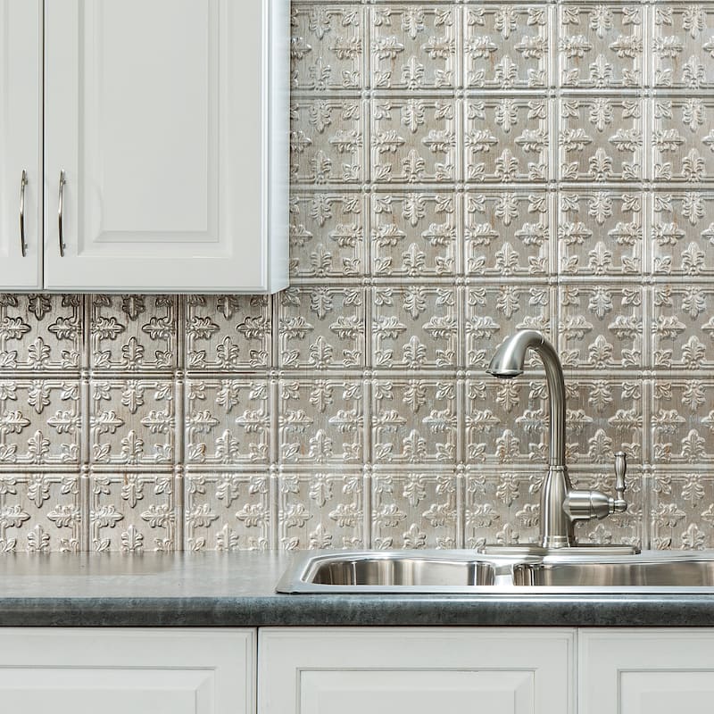 FASÄDE Traditional Style 10 Decorative Vinyl Backsplash Panel