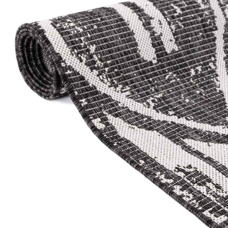 Outdoor Ogooplario Collection Area Rug