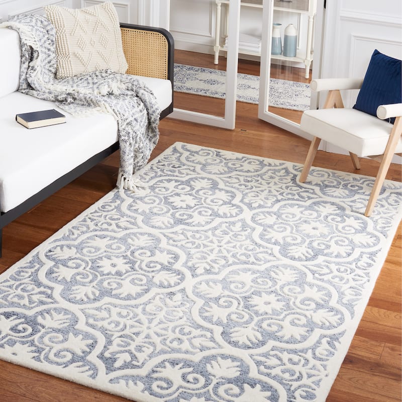 SAFAVIEH Handmade Metro Raphy French Country Wool Rug - 3' x 5' - Light Blue/Ivory