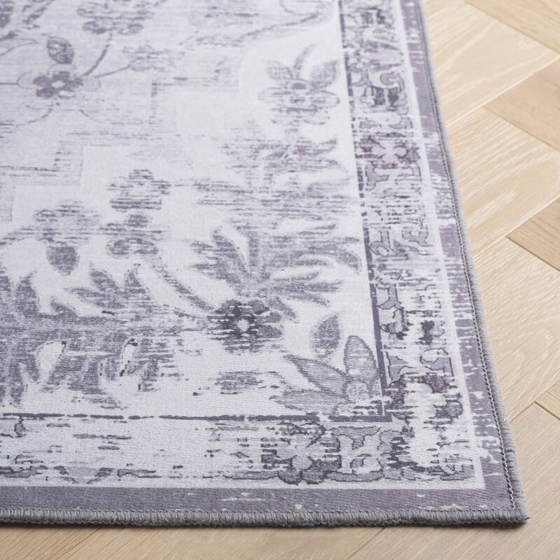 SAFAVIEH Tucson Machine Washable Slip Resistant Harmanda Oriental Medallion