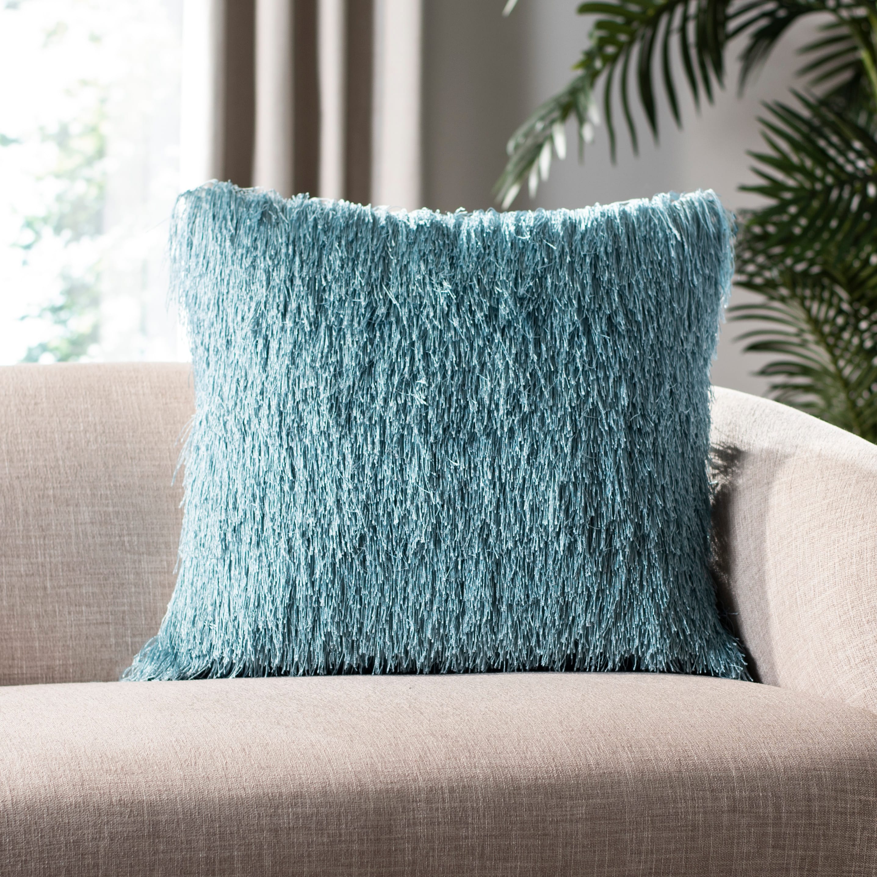 Safavieh throw pillows 2025