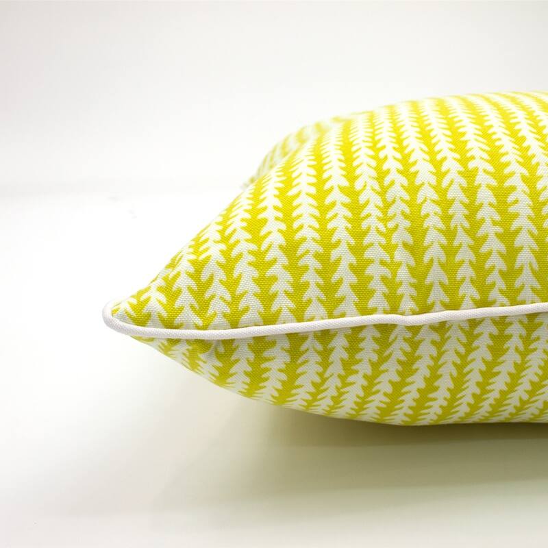 Jiti Outdoor Dainty Leaf Patterned Decorative Pillows