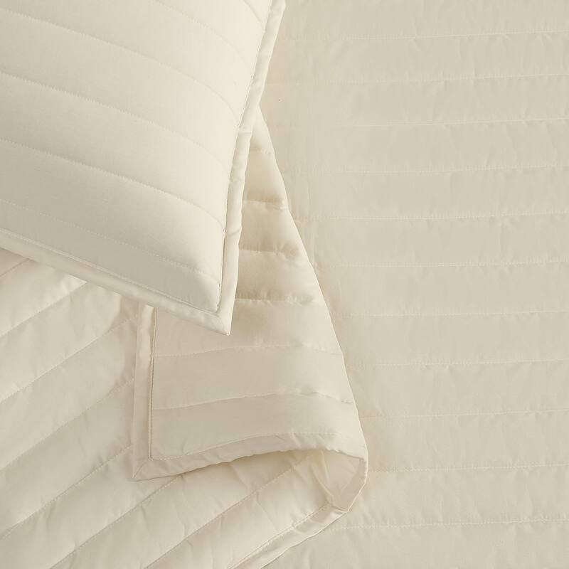 Brooklyn Loom Solid Cotton Percale Quilt Set