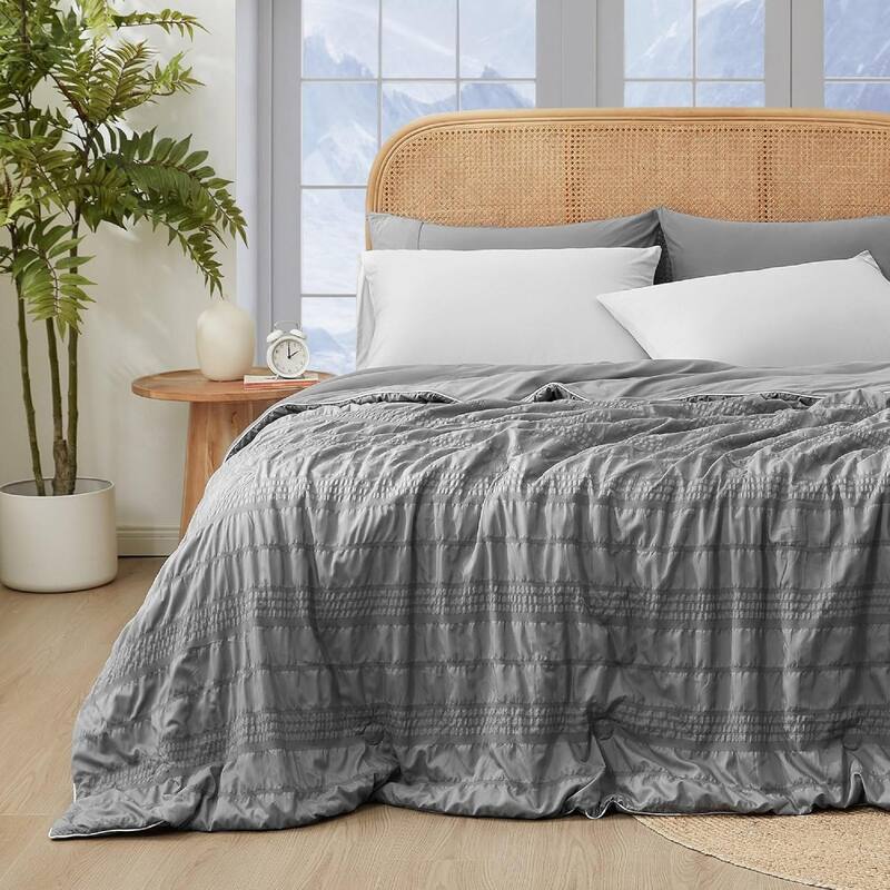 Lightweight Cooling Reversible Bed Blanket, Breathable Seersucker Comforter for Hot Sleepers - Twin (60"x90) - Dark Gray