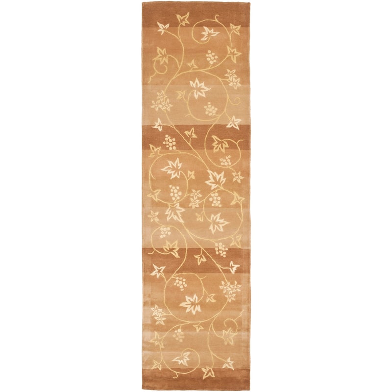 SAFAVIEH Handmade French Tapis Roberte Shabby Chic Oriental Wool - 2' 6" x 8' - Assorted - Runner