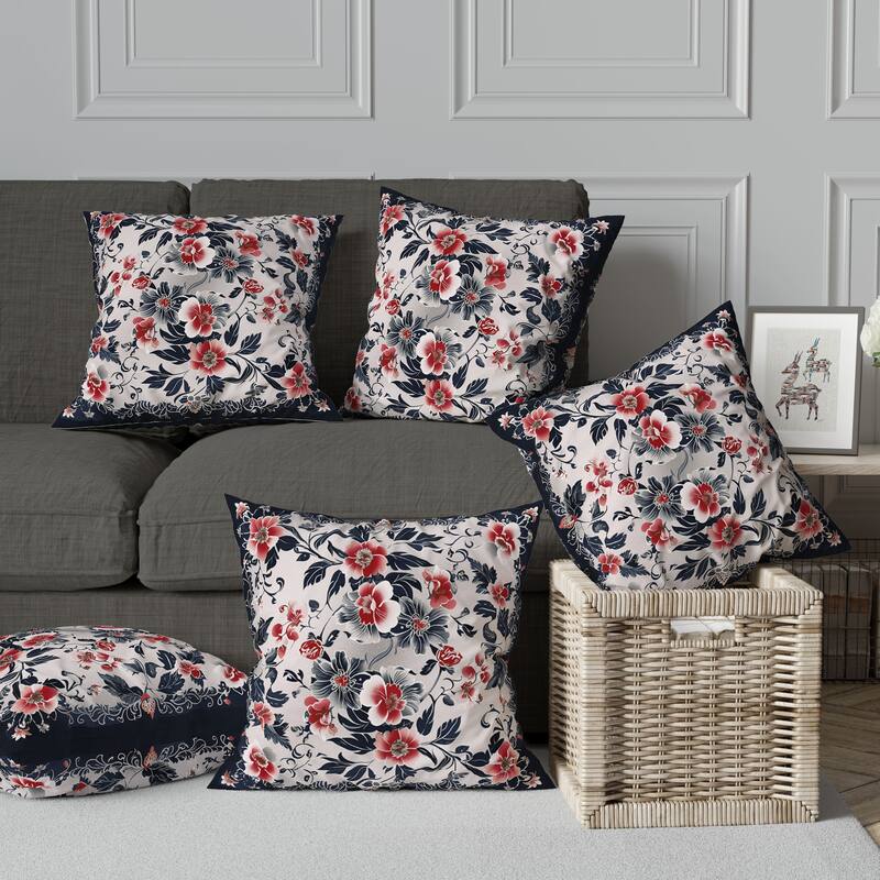 Flower Hub Broadcloth Pillow With Removable Cover in Black Red