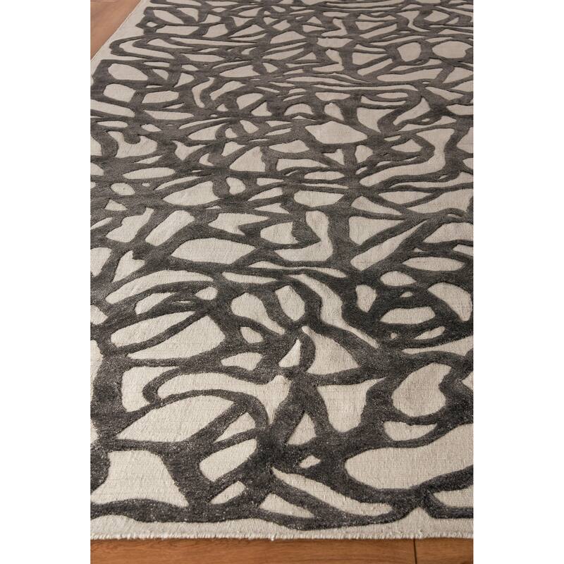 EXQUISITE RUGS Goudy Hand-loomed Wool/Bamboo Silk Ivory/Black Area Rug.
