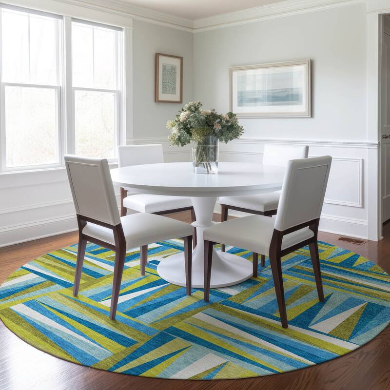 Machine Washable Indoor/ Outdoor Contemporary Mosaic Chantille Rug