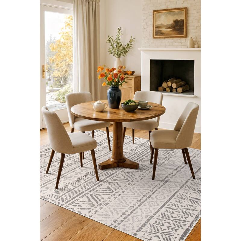 The Curated Nomad Midtown Geometric Distressed Bohemian Rug