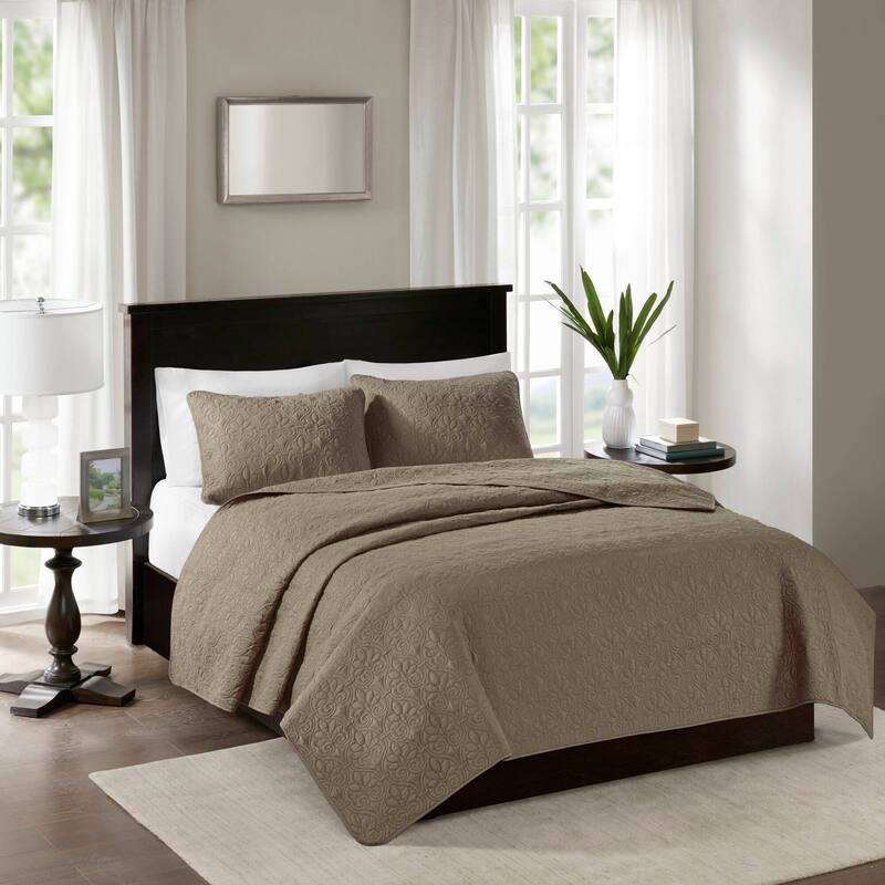 Madison Park Mansfield Reversible Quilt Set
