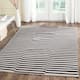 SAFAVIEH Handmade Flatweave Montauk Salinda Casual Cotton Rug - 4' x 6' - Ivory/Black