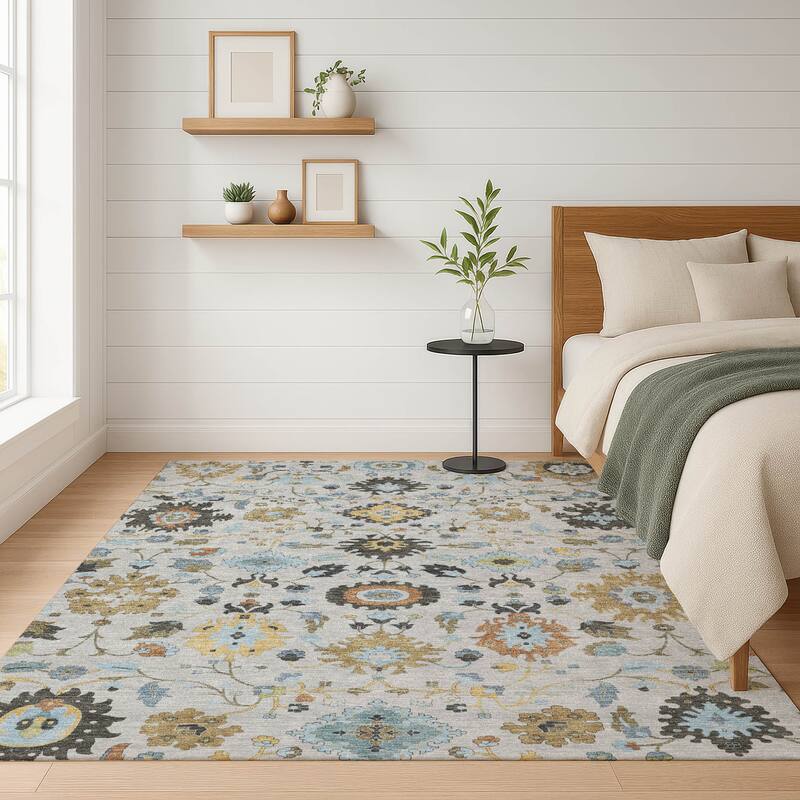 Machine Washable Indoor/ Outdoor Traditional Marci Chantille Rug