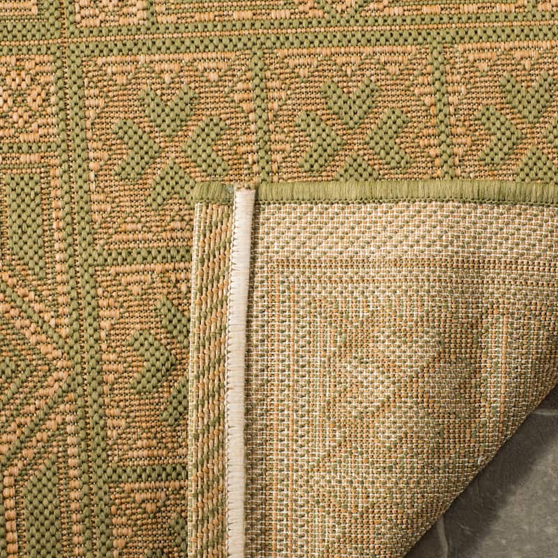 SAFAVIEH Courtyard Jacklyn Geometric Block Indoor/ Outdoor Area Rug
