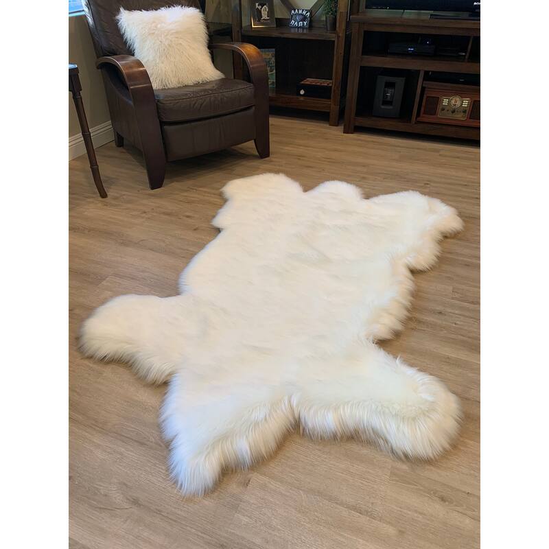 Highland Select Bear Shape Natural Long Wool Sheepskin Shag Rug