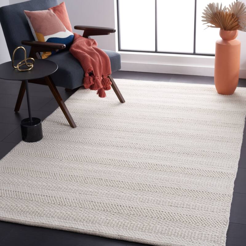 SAFAVIEH Handmade Natura Livea Wool Rug - 6' x 9' - Ivory