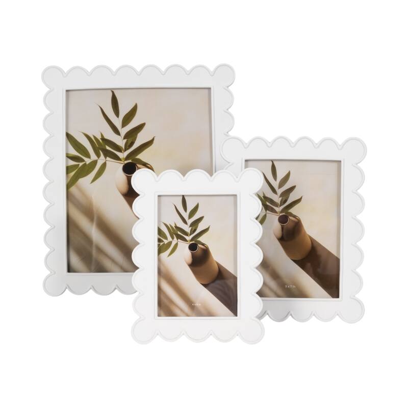 Resin Scalloped Edge Decorative Photo Frame - White