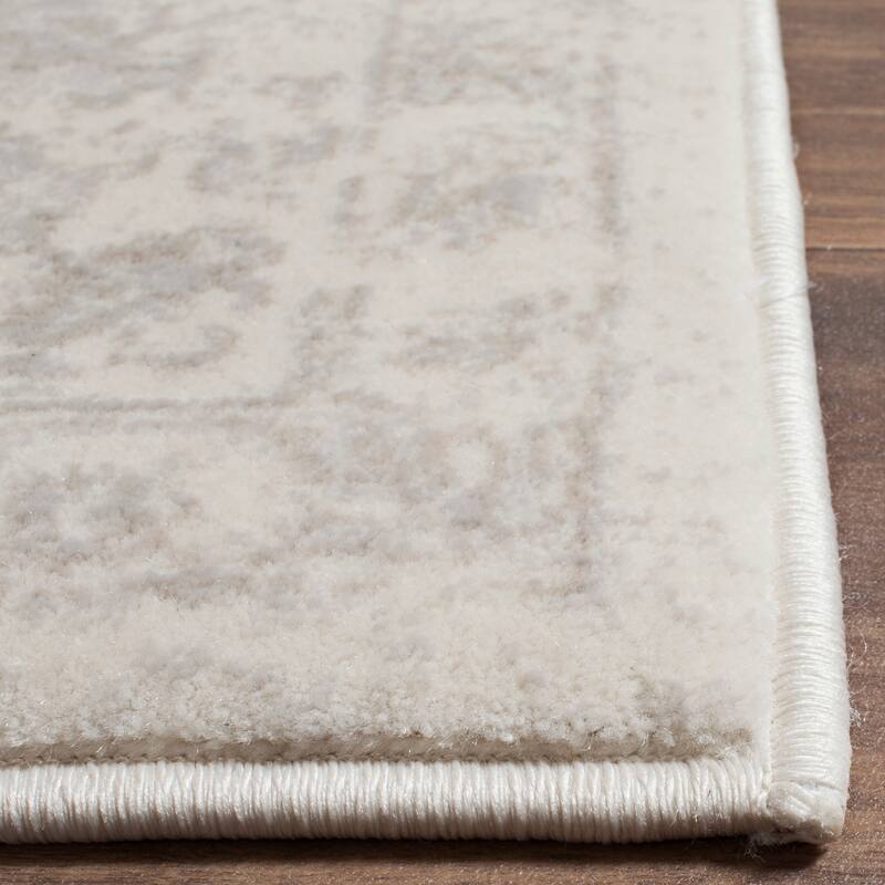 SAFAVIEH Carnegie Allean Modern Oprisa Oriental Rug