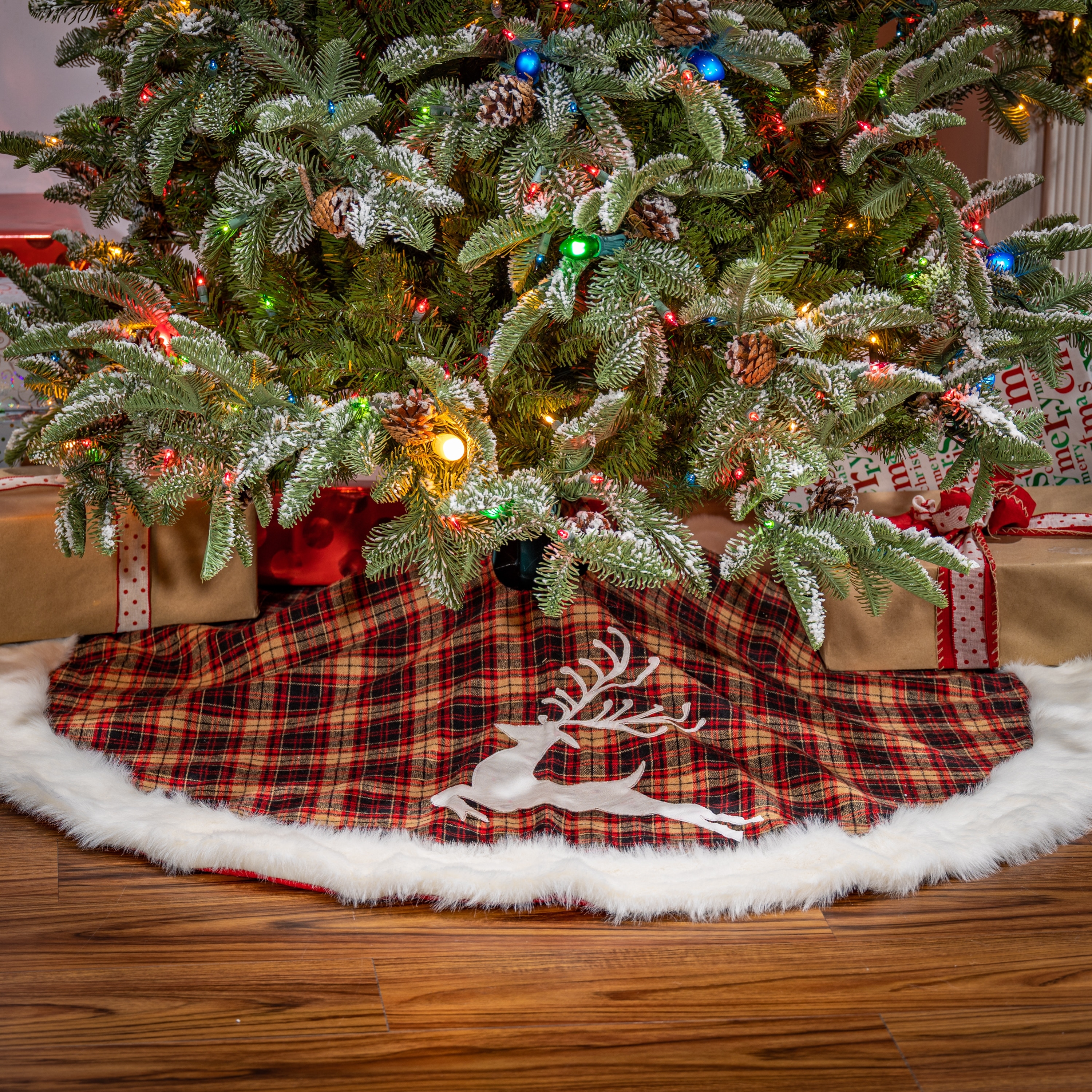 50 Reindeer Holiday Tree Skirt 50x1x50 On Sale Bed Bath
