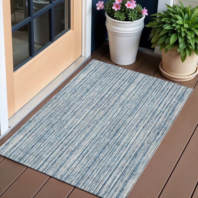 HomeRoots Striped Transitional Rectangle Outdoor Rug - 3' x 5'