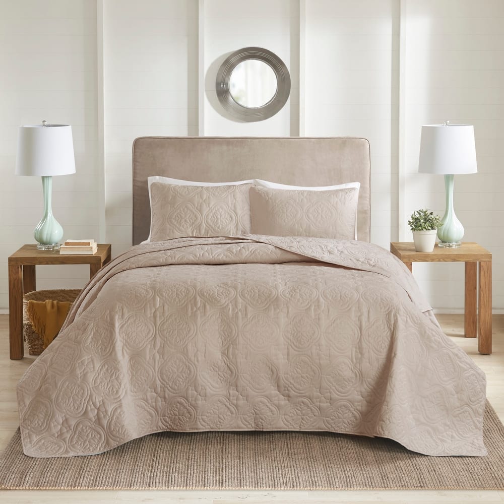 510 Design Hayley Oversized Solid Texture 3 Piece Reversible Bedspread Set