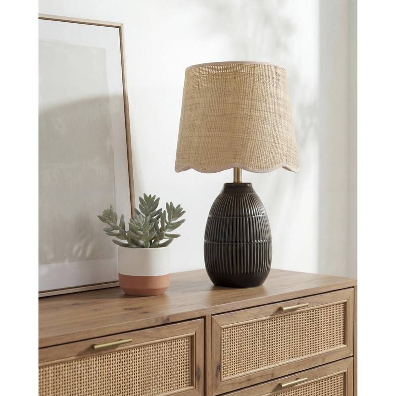 Livabliss Soleny Traditional Accent Table Lamp