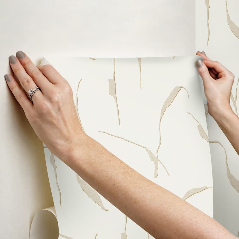 Ivory Coast Caramel and Gold Premium Peel and Stick Wallpaper