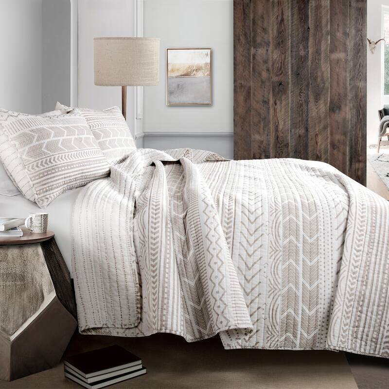 Lush Decor Hygge Geometric Pattern 3-piece Quilt Set - Taupe & White - King