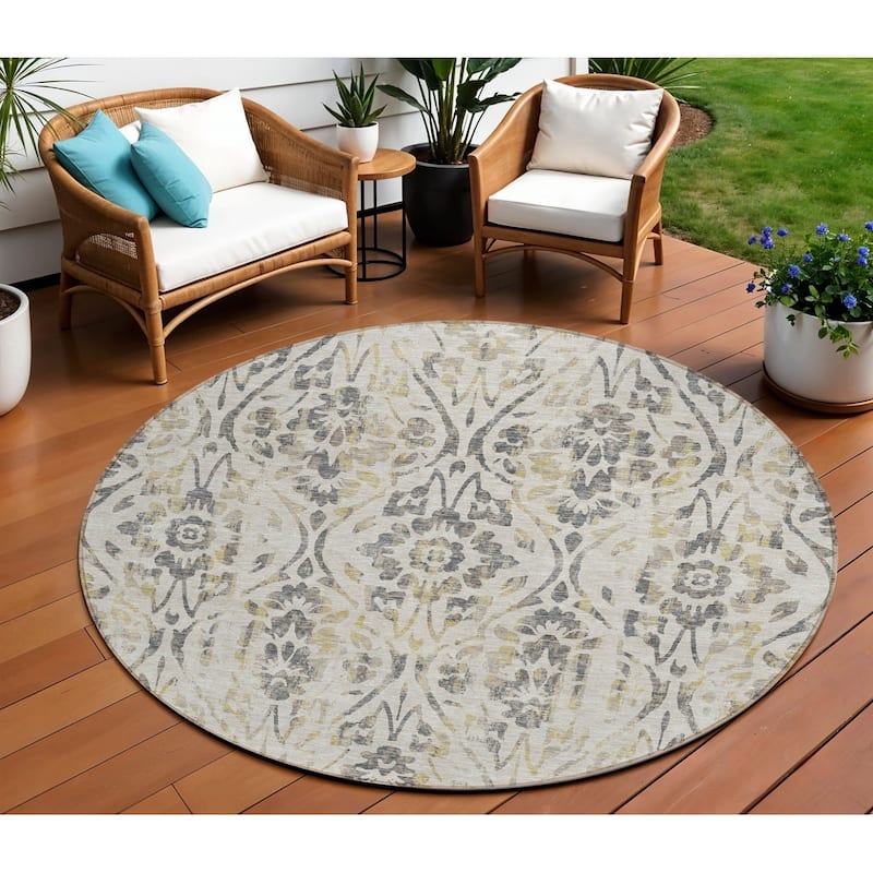 HomeRoots Floral Transitional Rectangle Outdoor Rug - 8' Round