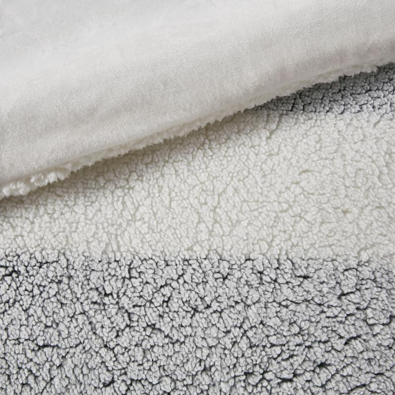 Madison Park Asher Green/Ivory Sherpa Comforter Set
