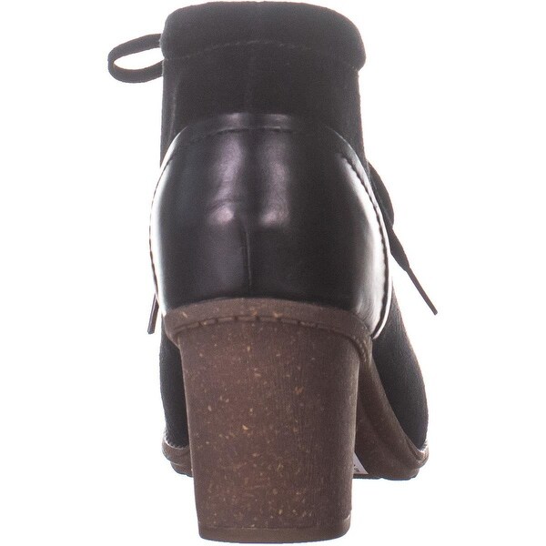 clarks sashlin sue boots