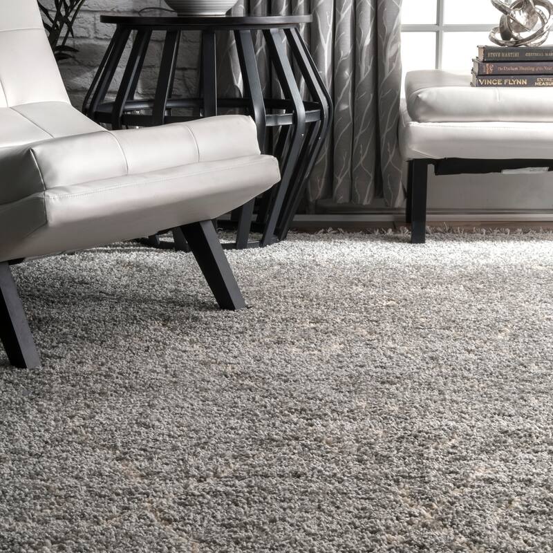 Nuloom Nieves Moroccan Diamond Tassel Area Rug
