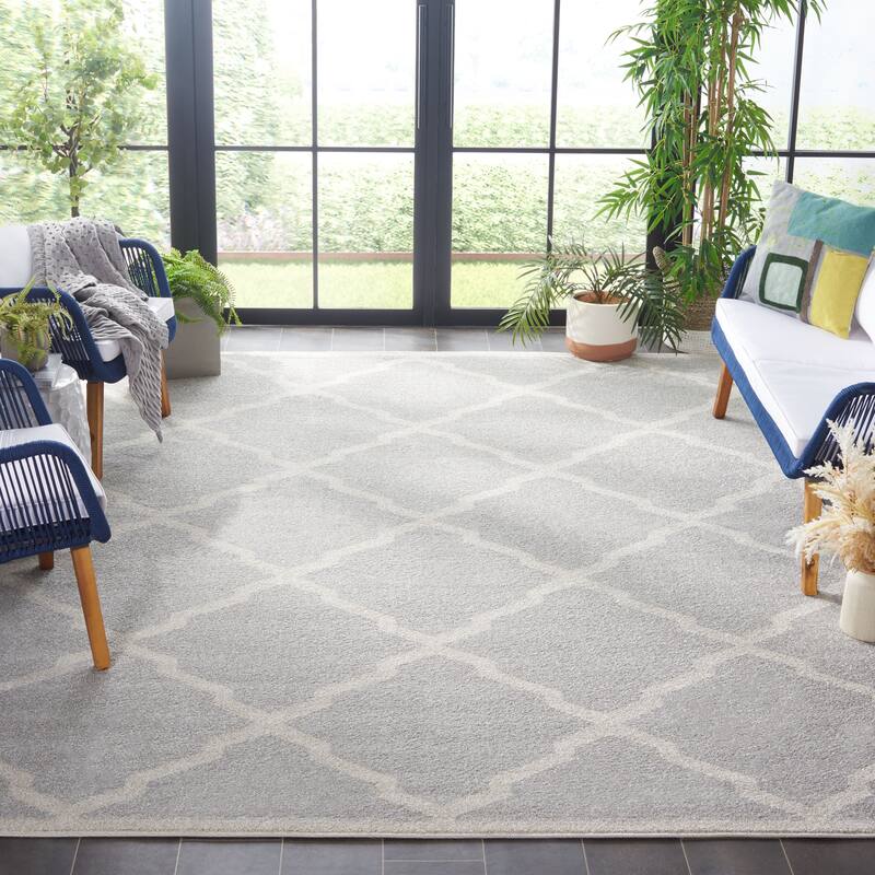 SAFAVIEH Amherst Teresinha Modern Rug