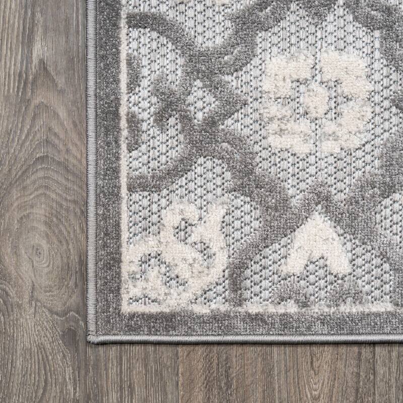 JONATHAN Y Crisantemo Tile Trellis High-Low Indoor/Outdoor Area Rug