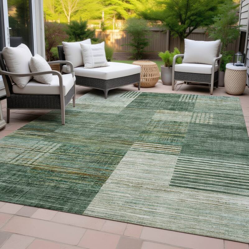 Machine Washable Indoor/Outdoor Contemporary Geo Chantille Rug
