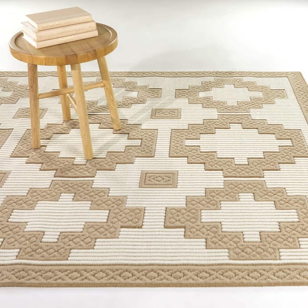 Cernuda Southwestern Diamond Area Rug