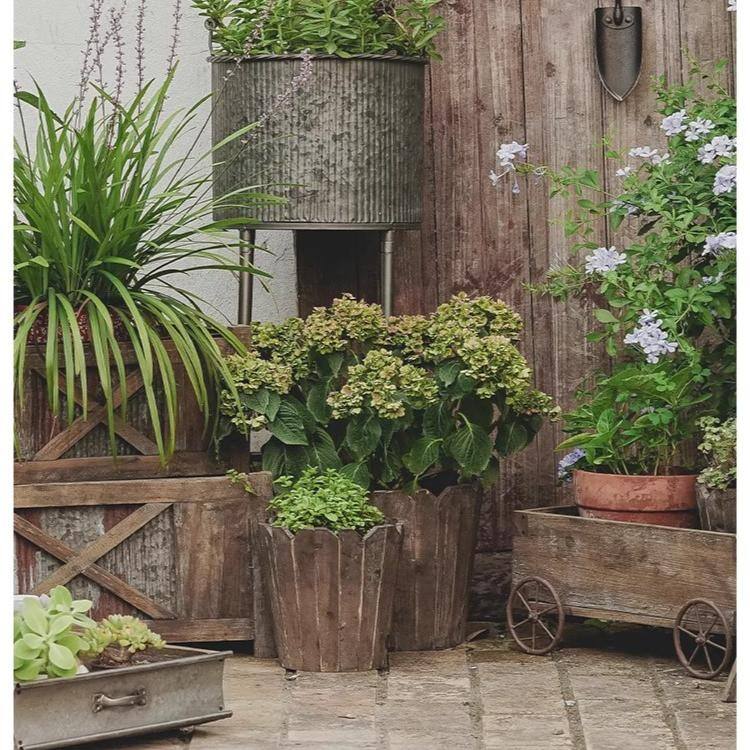 RusticReach Spliced Solid Wood Planter Round