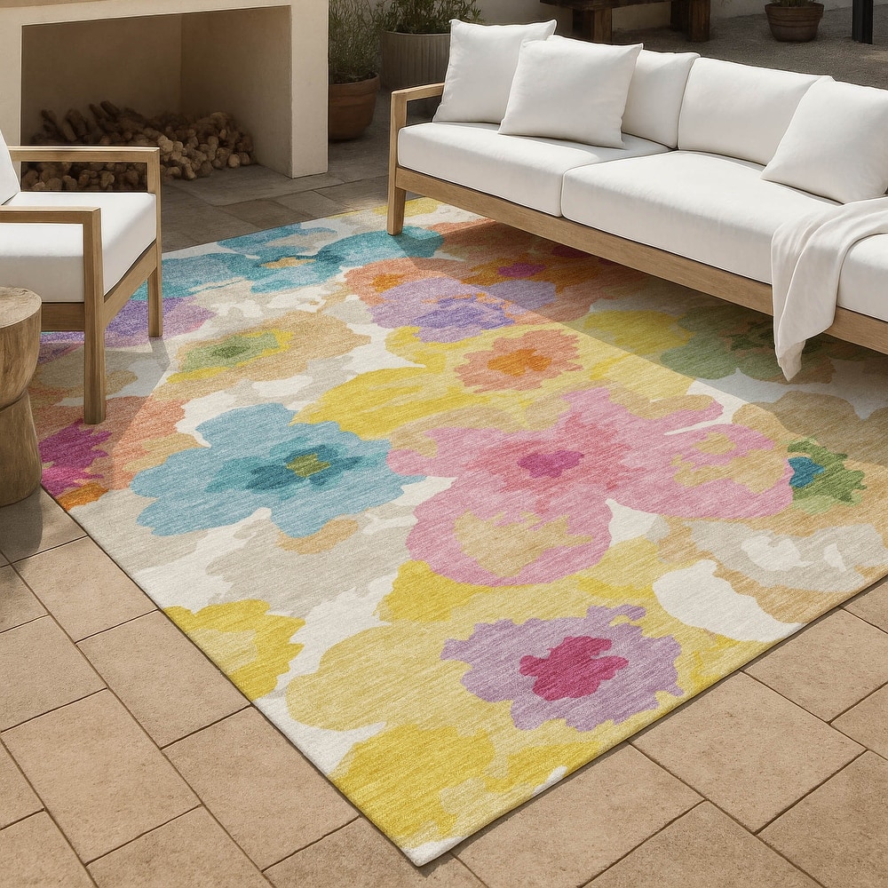 Machine Washable Indoor/ Outdoor Floral Bonnet Chantille Rug