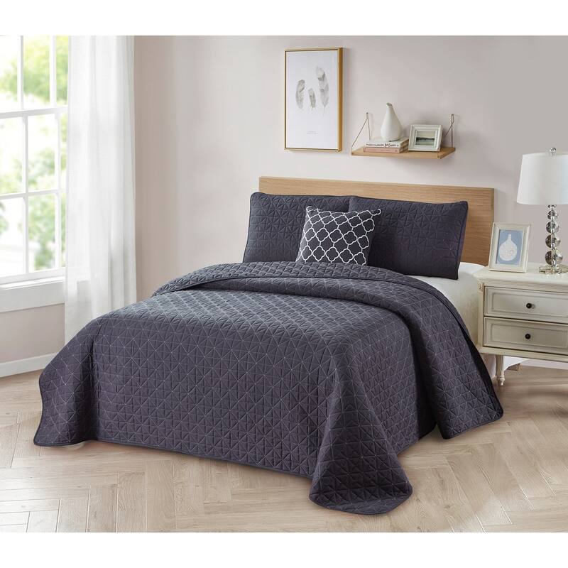 Bibb Home 4 Piece Solid Quilt Set with Cushion - Grey - King