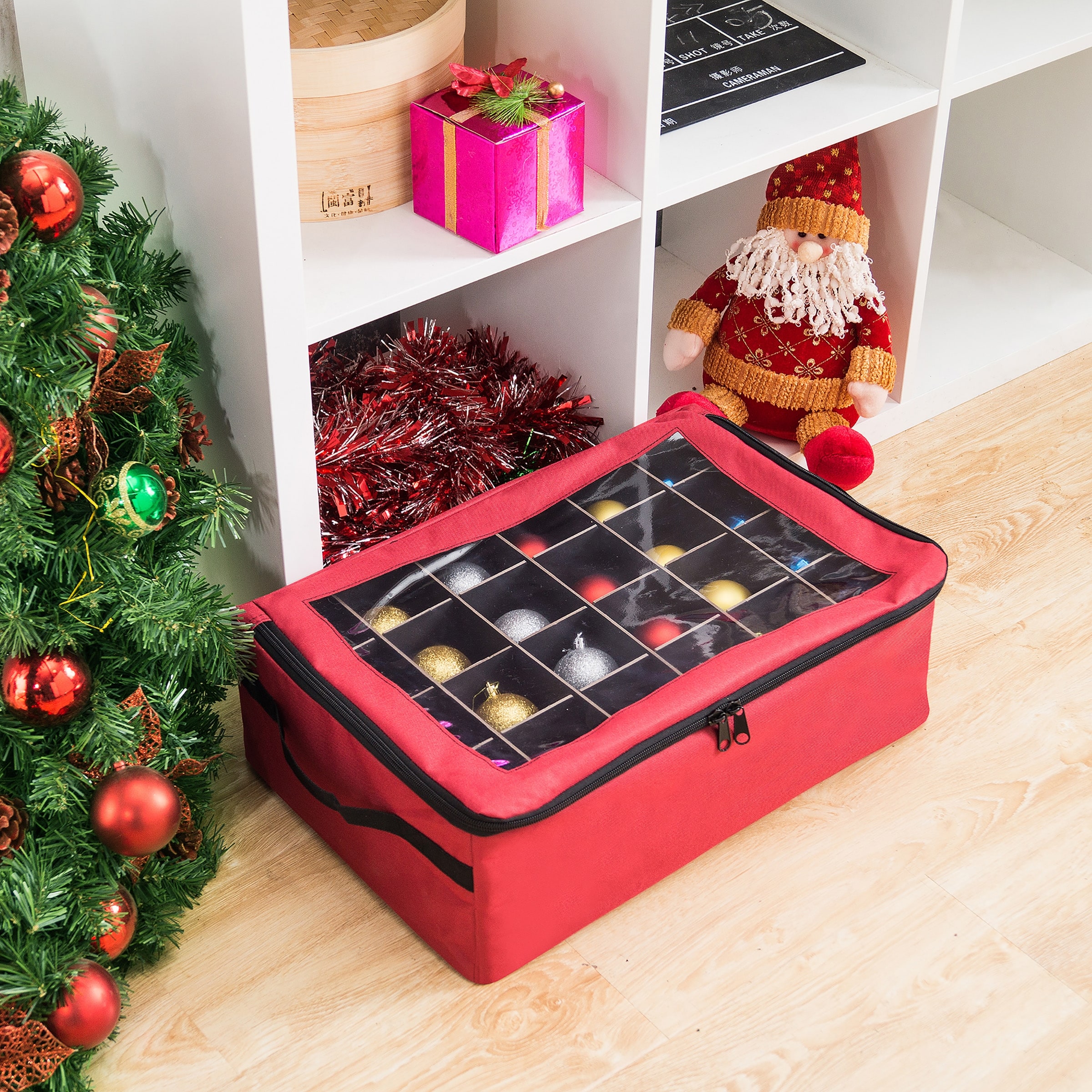 Christmas shop ornament totes