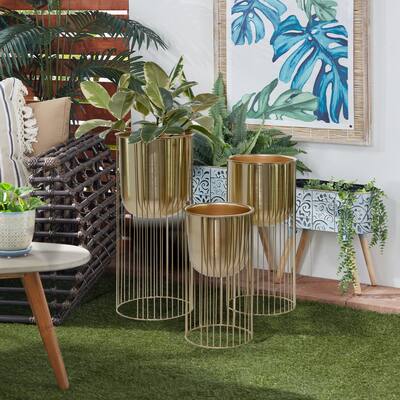 Gold Iron Contemporary Planter (Set of 3) - 11 x 11 x 24Round