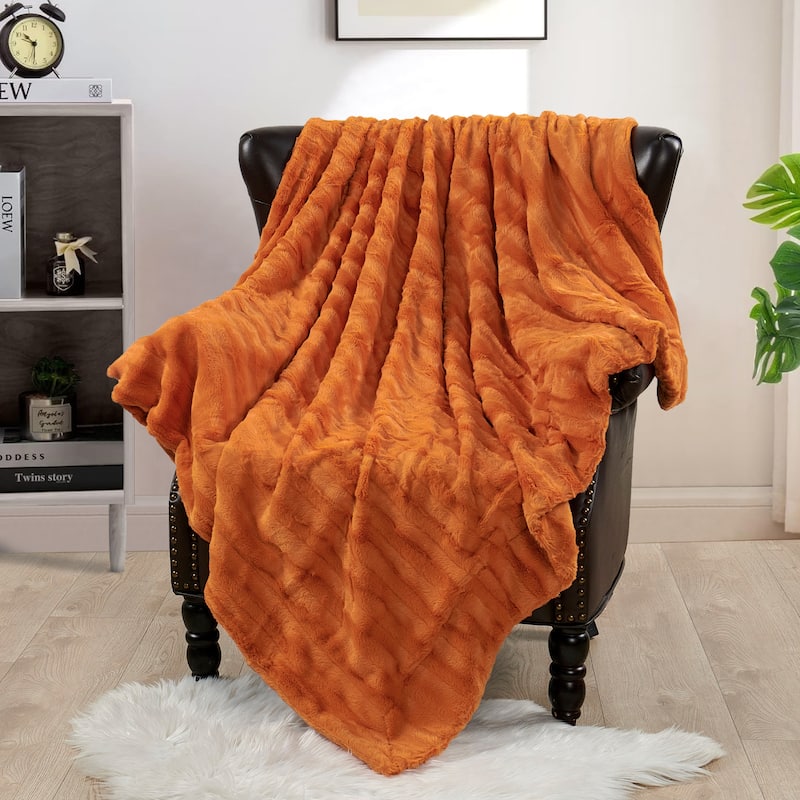 Derby Double Sided Fauxfur Throw