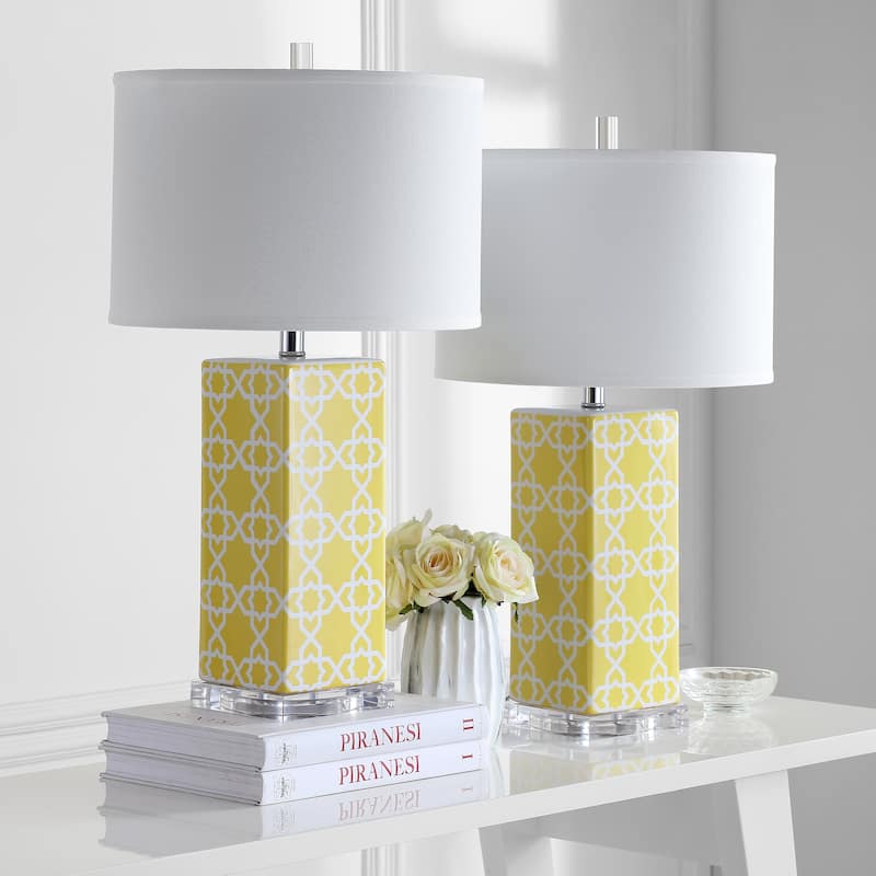 SAFAVIEH Lighting Nichelle 27-inch Navy Quatrefoil Table Lamp (Set of 2) - 15Wx15Dx27H - Yellow