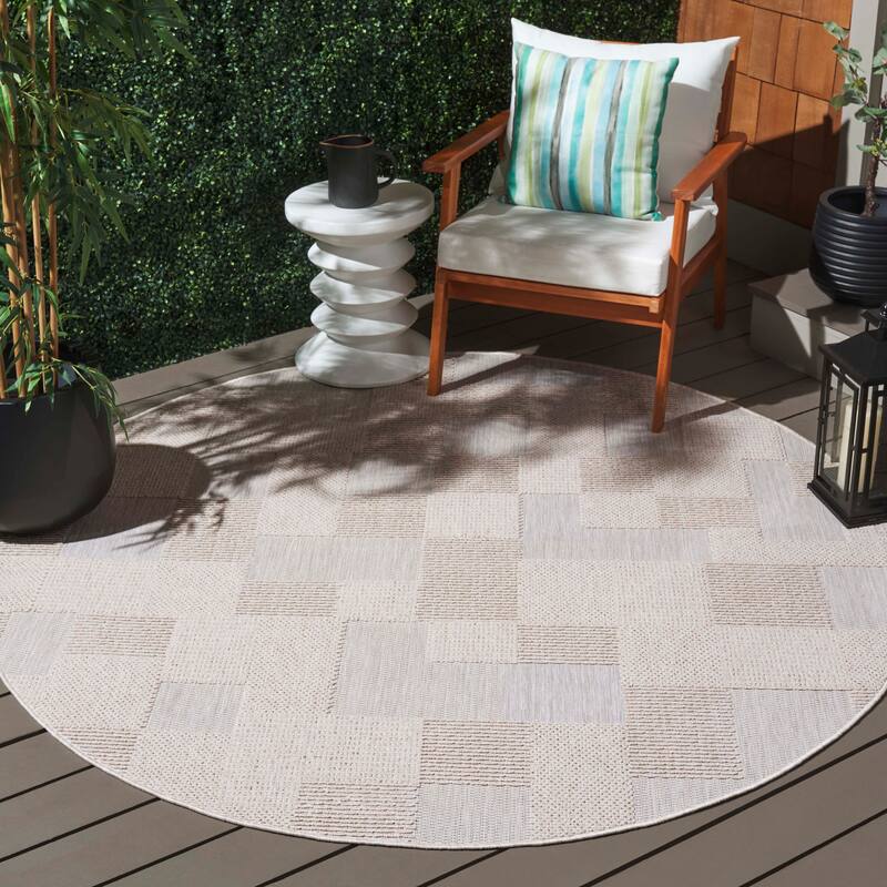 SAFAVIEH Milos Gilda Casual Rug - 6'7" Round - Beige