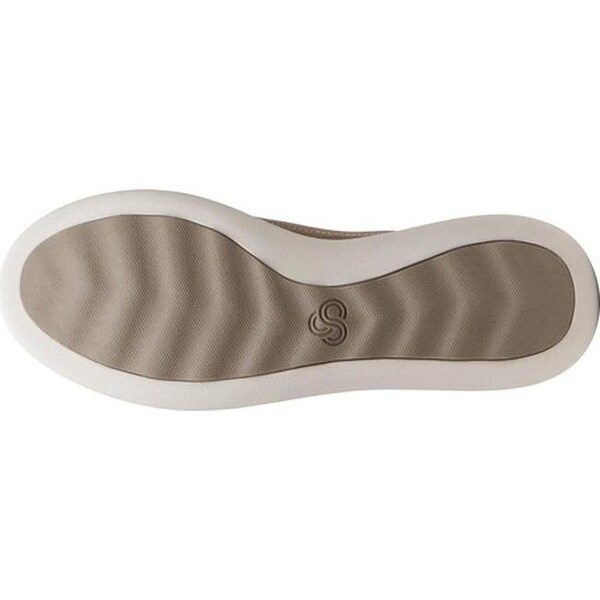 clarks cloudsteppers step move jump
