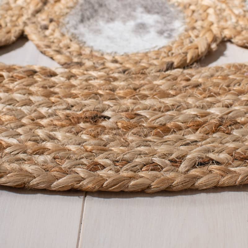 SAFAVIEH Handmade Natural Fiber Marieke Casual Solid Jute Rug