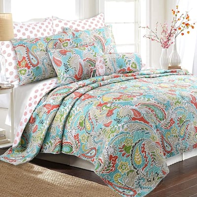 Porch & Den Bajada Paisley Reversible Quilt Bedding Set