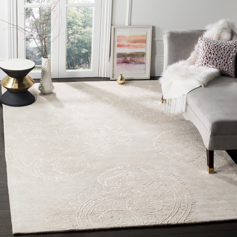 SAFAVIEH Handmade Bella Kristiana Paisley Modern Floral Wool Rug - 6' x 9' - Silver/Beige
