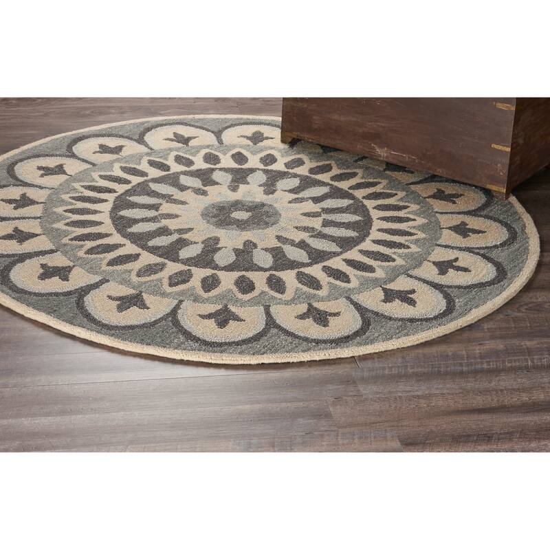 Sevita Modern Floral Bloom Mandala Rug
