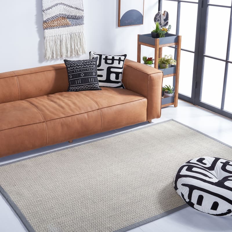 SAFAVIEH Natural Fiber Margret Sisal & Wool Rug - 5' x 8' - Grey - Rectangle