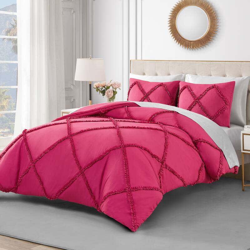 Juicy Couture Diamond Ruffle Reversible Comforter Set - Hot Pink - King
